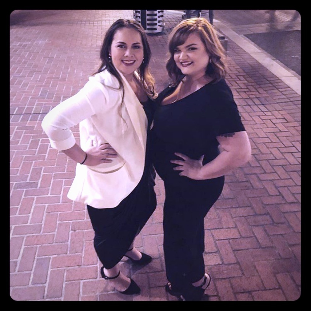 Meet your Poshers, Kayla and Jessica